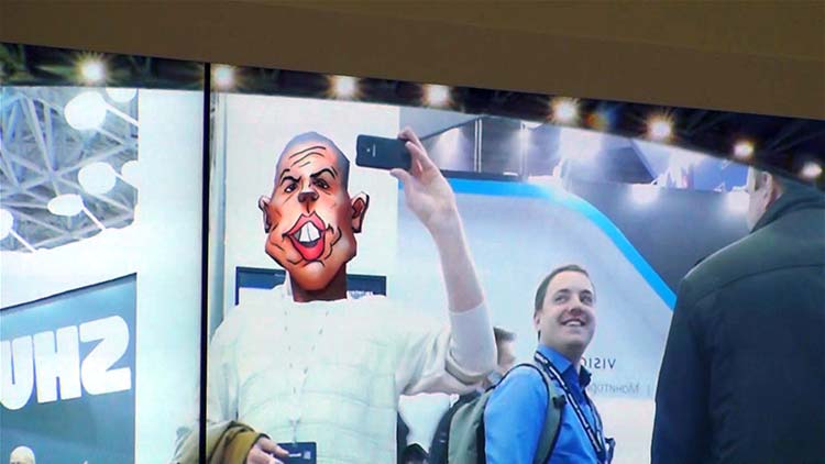 Ronaldo couldn't help but take a selfie at Digis company stand.