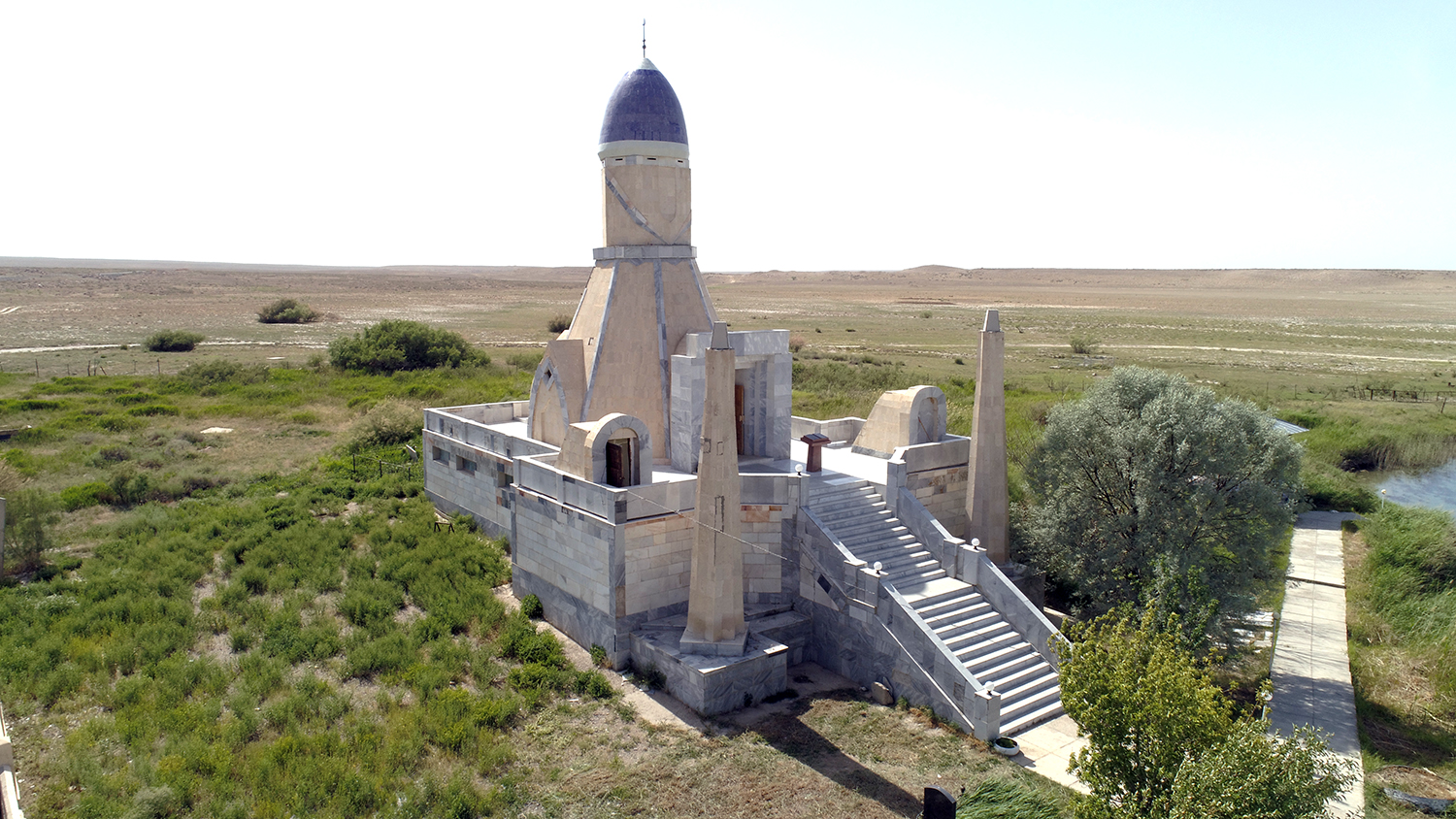 Abdul-Aziz Baba Mausoleum.