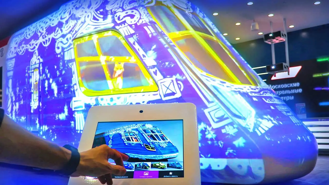 Visual effects immediately come to life on the surface of “Ivolga” train.